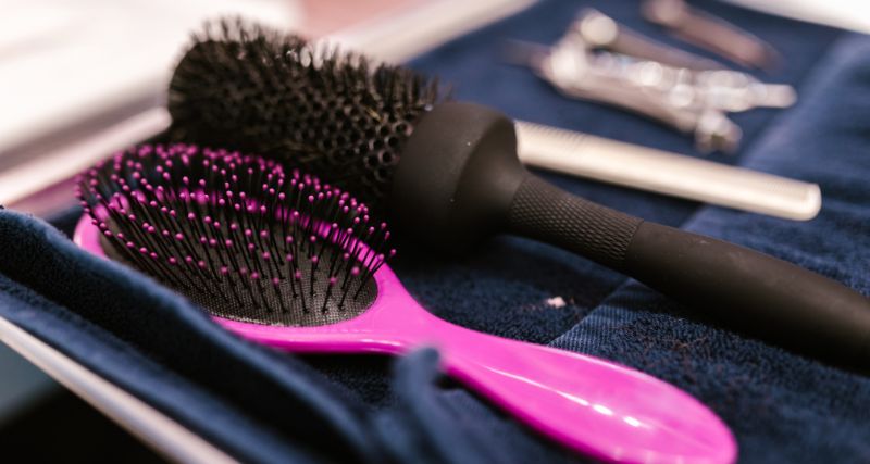 Cómo se fabrican los peines para el cabello