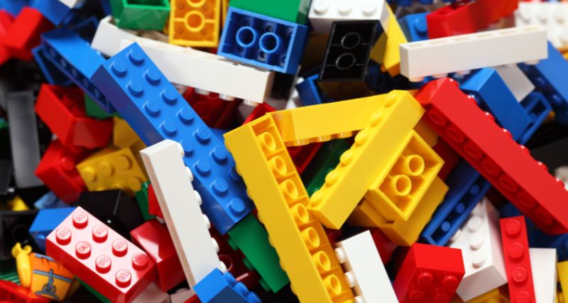 Cómo se fabrican las piezas de LEGO