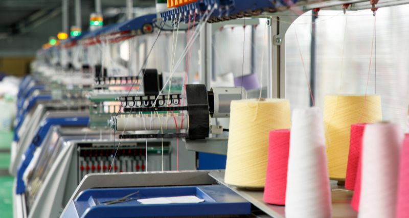 Cómo se fabrican las telas en la industria textil