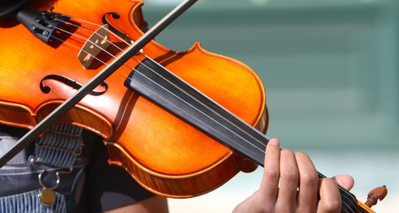 Cómo se fabrica un violín: proceso de creación paso a paso